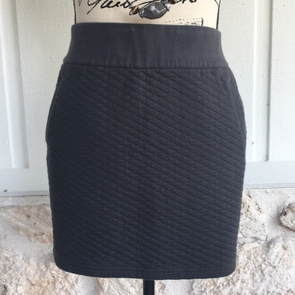 Columbia Dresses & Skirts - Columbia grey quilted mini skirt